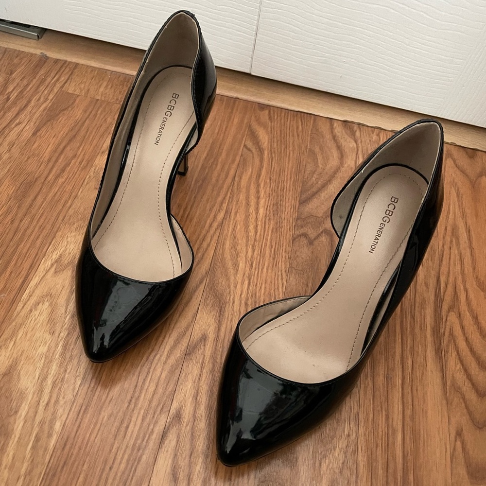 BCBG black pumps
